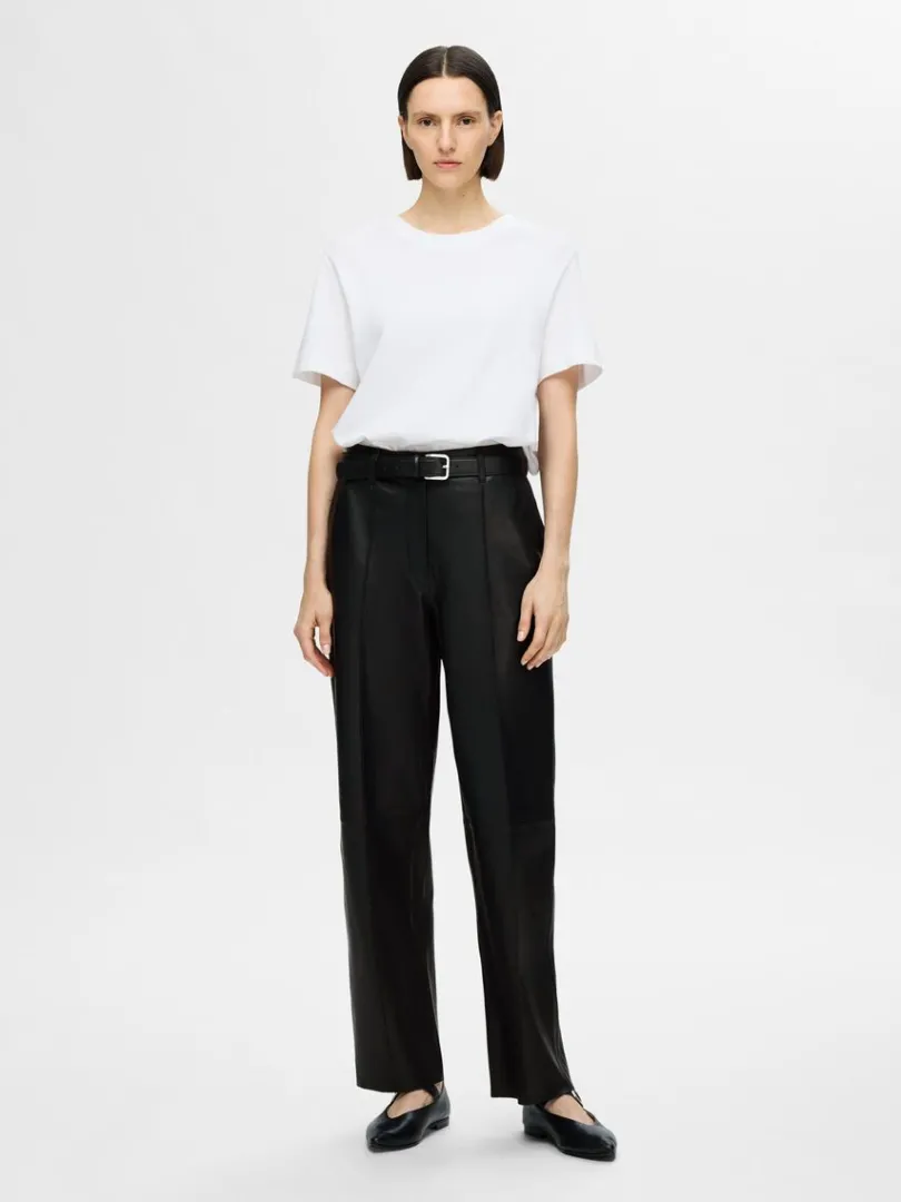 wide_fit_lderbukser_1.webp Bukser>SELECTED WIDE FIT LÆDERBUKSER Black